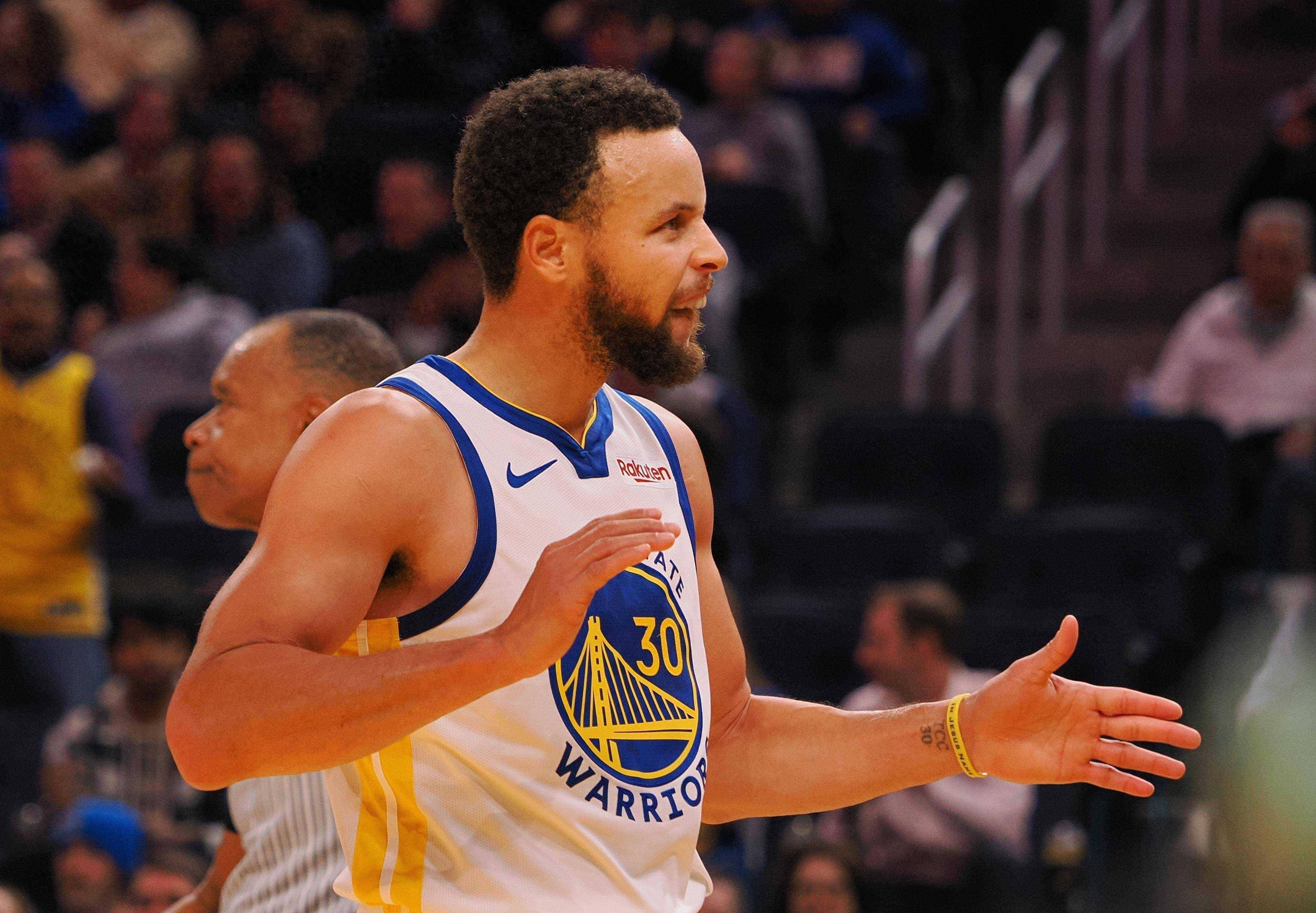 斯旺西球员备战状态良好,致力赢得比赛 斯旺西球员备战状态良好,致力赢得比赛