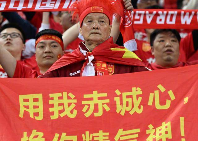 战绩领先!球队朝着胜利迈进 战绩领先!球队朝着胜利迈进