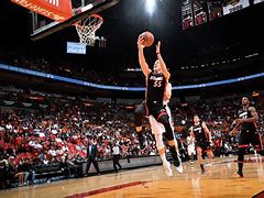 布伦海姆客场轻取弗赖堡,取得三分大捷 布伦海姆客场轻取弗赖堡,取得三分大捷