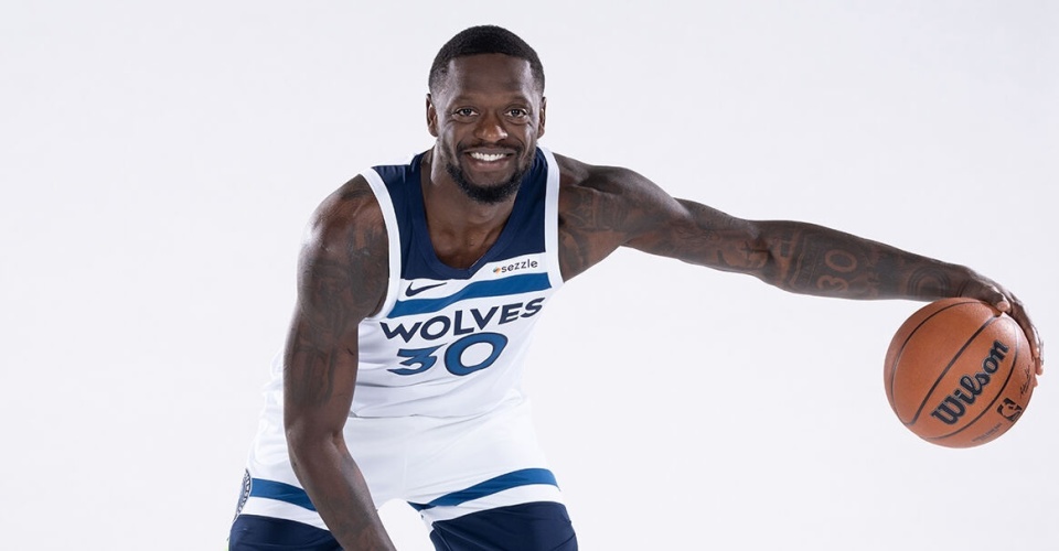 森林狼队球员被选入明星对抗赛,展示实力 森林狼队球员被选入明星对抗赛,展示实力