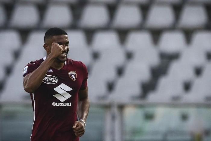 尤文图斯队老将因伤休战,后防线难保稳定 尤文图斯队老将因伤休战,后防线难保稳定