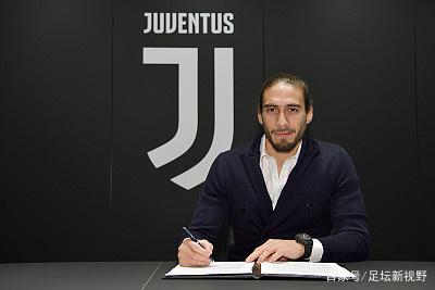 尤文图斯队老将因伤休战,后防线难保稳定 尤文图斯队老将因伤休战,后防线难保稳定