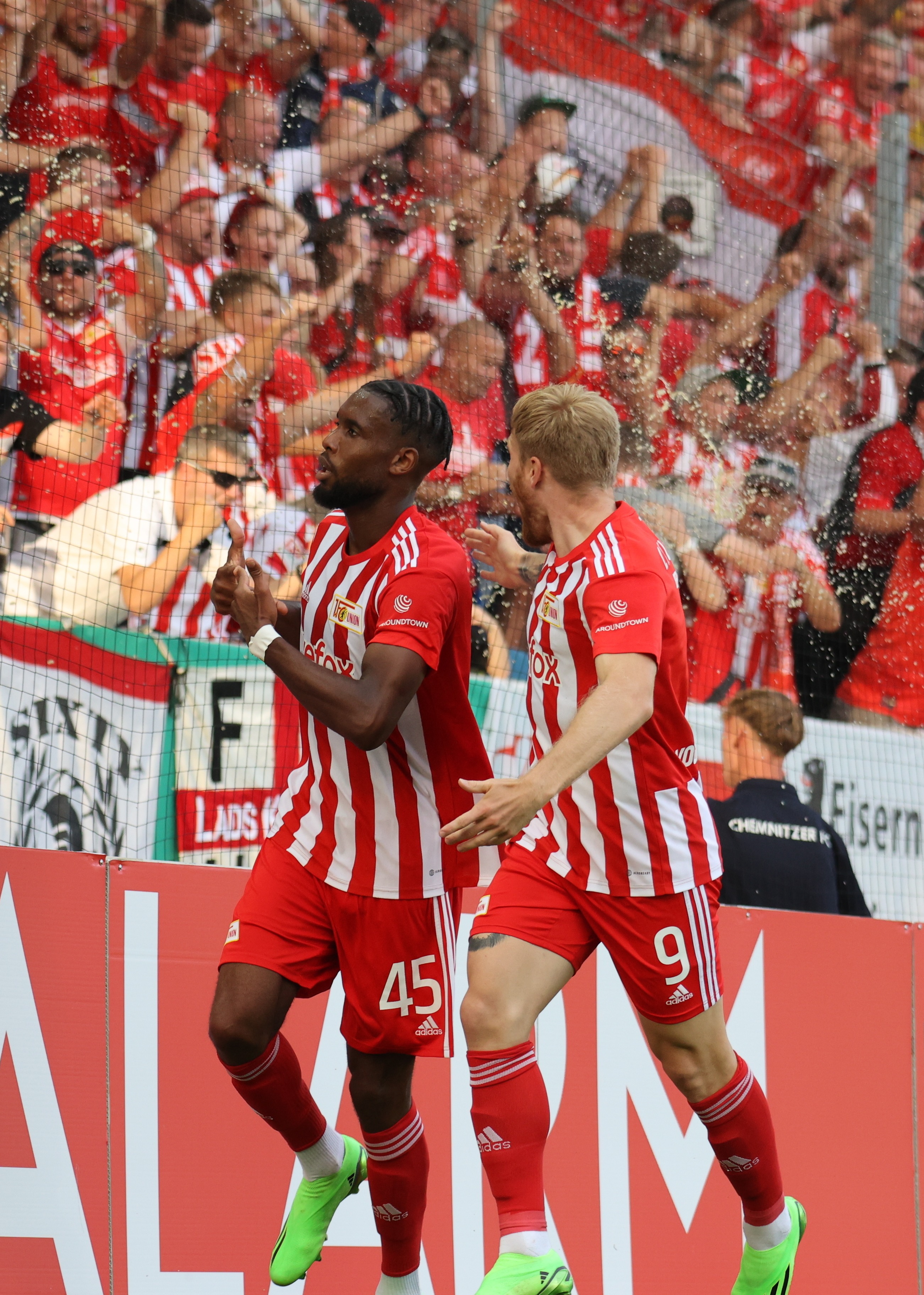 柏林赫塔主场劲胜,继续领跑德甲积分榜 柏林赫塔主场劲胜,继续领跑德甲积分榜