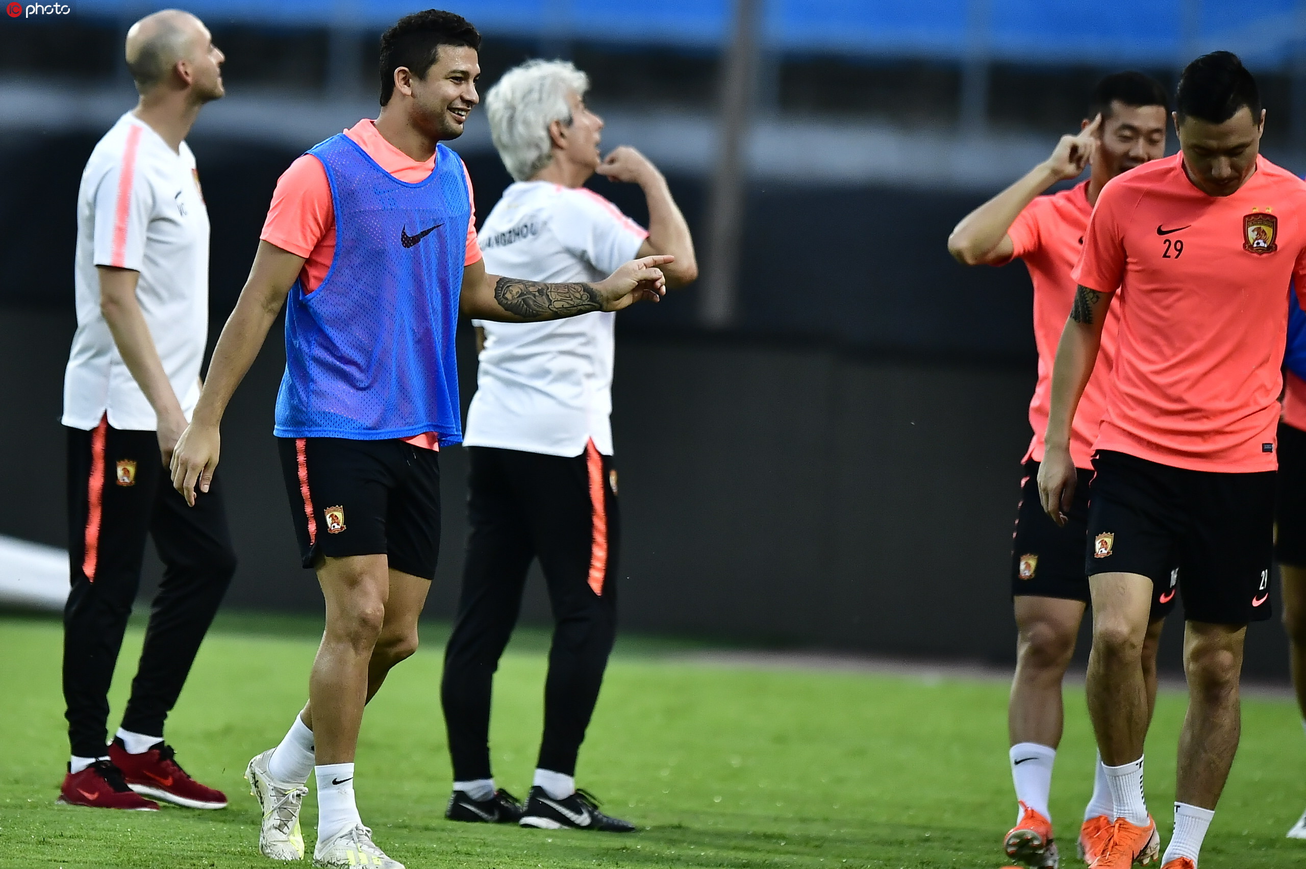 保利尼奥建功,恒大客场小胜拜仁进四强 保利尼奥建功,恒大客场小胜拜仁进四强