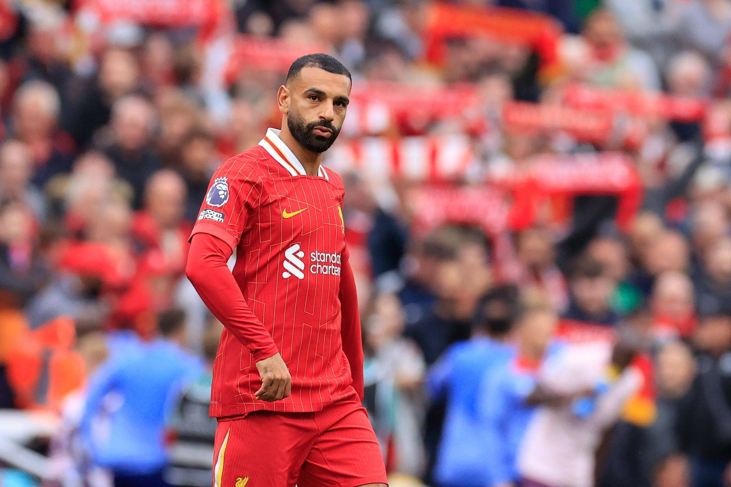 利物浦官方宣布续约后卫范迪克,球队稳定性提升 利物浦官方宣布续约后卫范迪克,球队稳定性提升