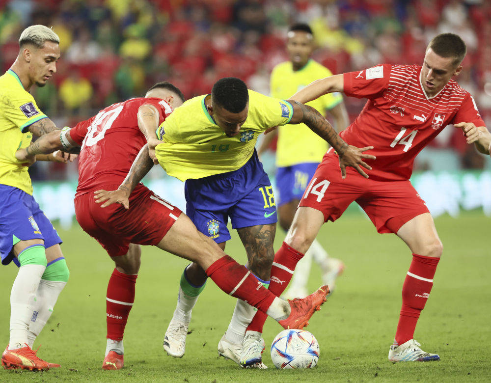 强强对话!欧国联比赛中两强交锋 强强对话!欧国联比赛中两强交锋