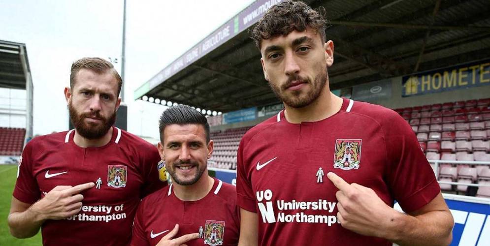 彼得堡主场获胜--积分保持在中游位置 彼得堡主场获胜--积分保持在中游位置