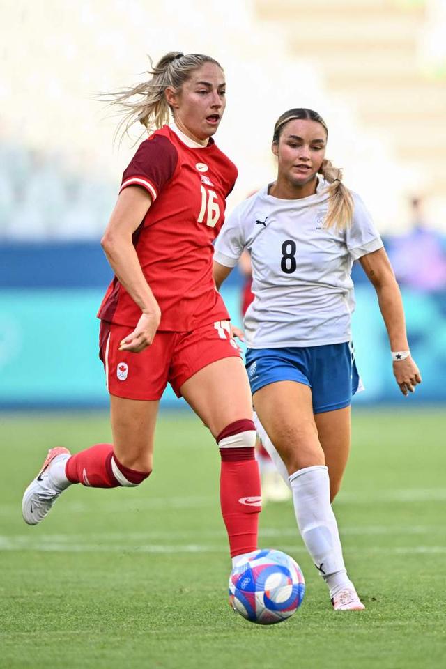 巴西女足险胜哥伦比亚队,进入十六强 巴西女足险胜哥伦比亚队,进入十六强