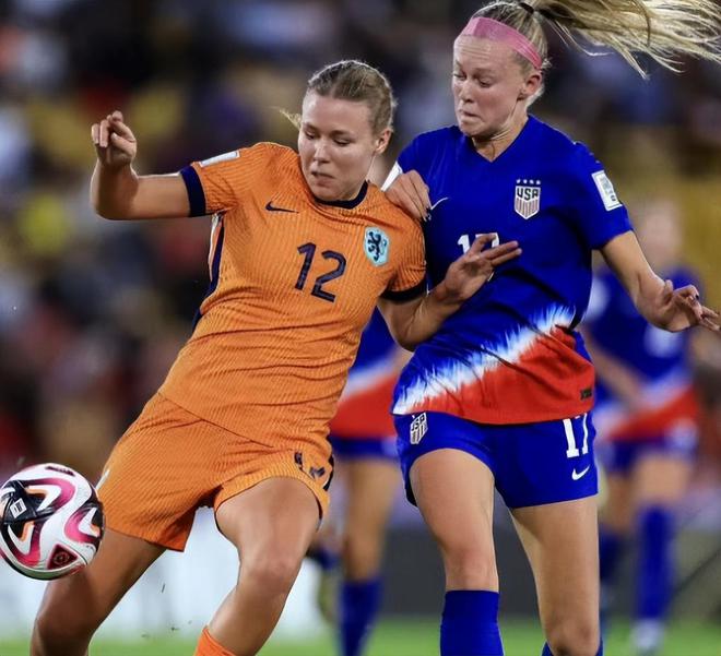 巴西女足险胜哥伦比亚队,进入十六强 巴西女足险胜哥伦比亚队,进入十六强