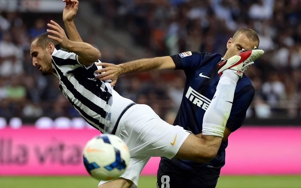 帕尔马遭遇连败,保级形势仍堪忧 帕尔马遭遇连败,保级形势仍堪忧