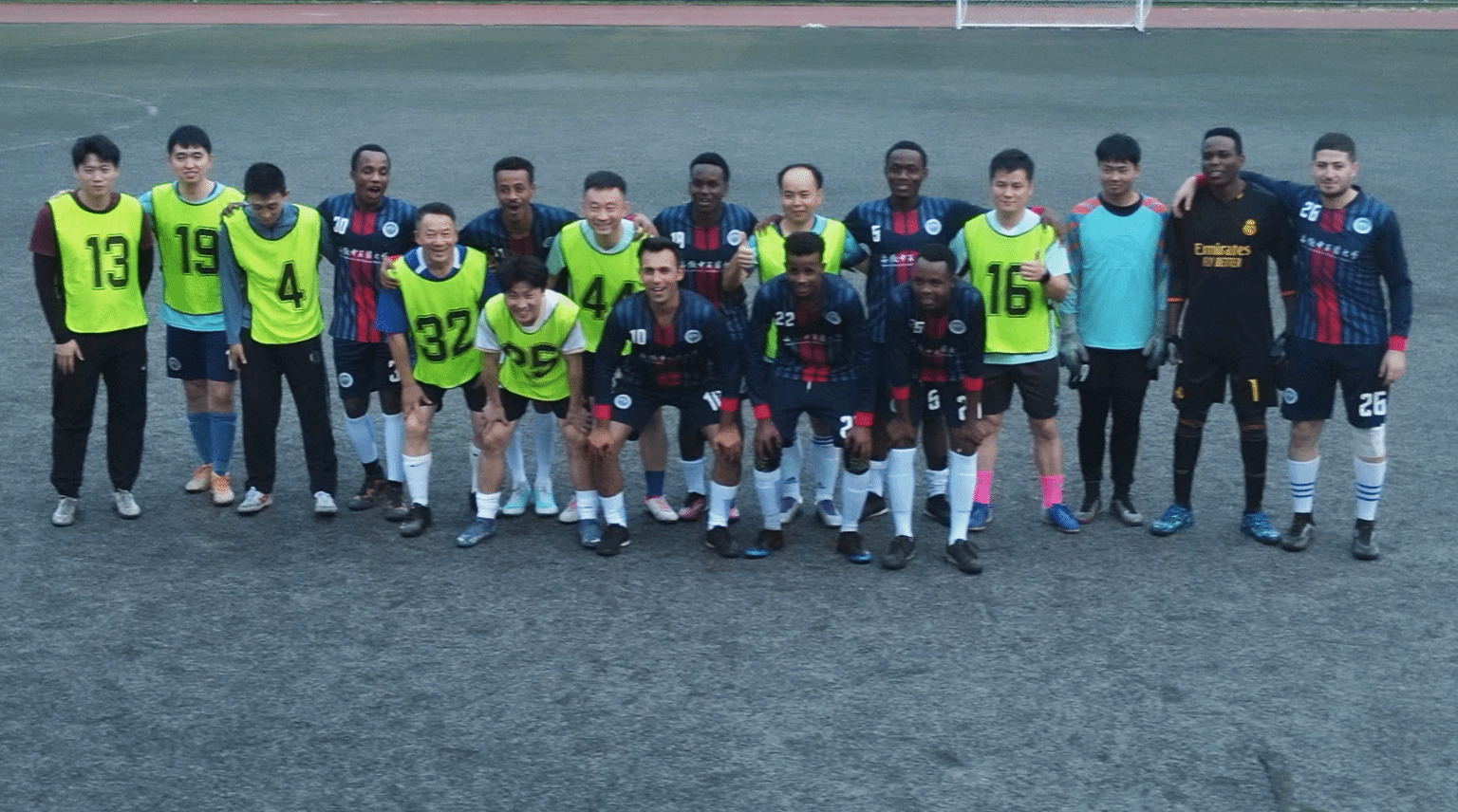 足球赛场上的技战术风云变幻 足球赛场上的技战术风云变幻