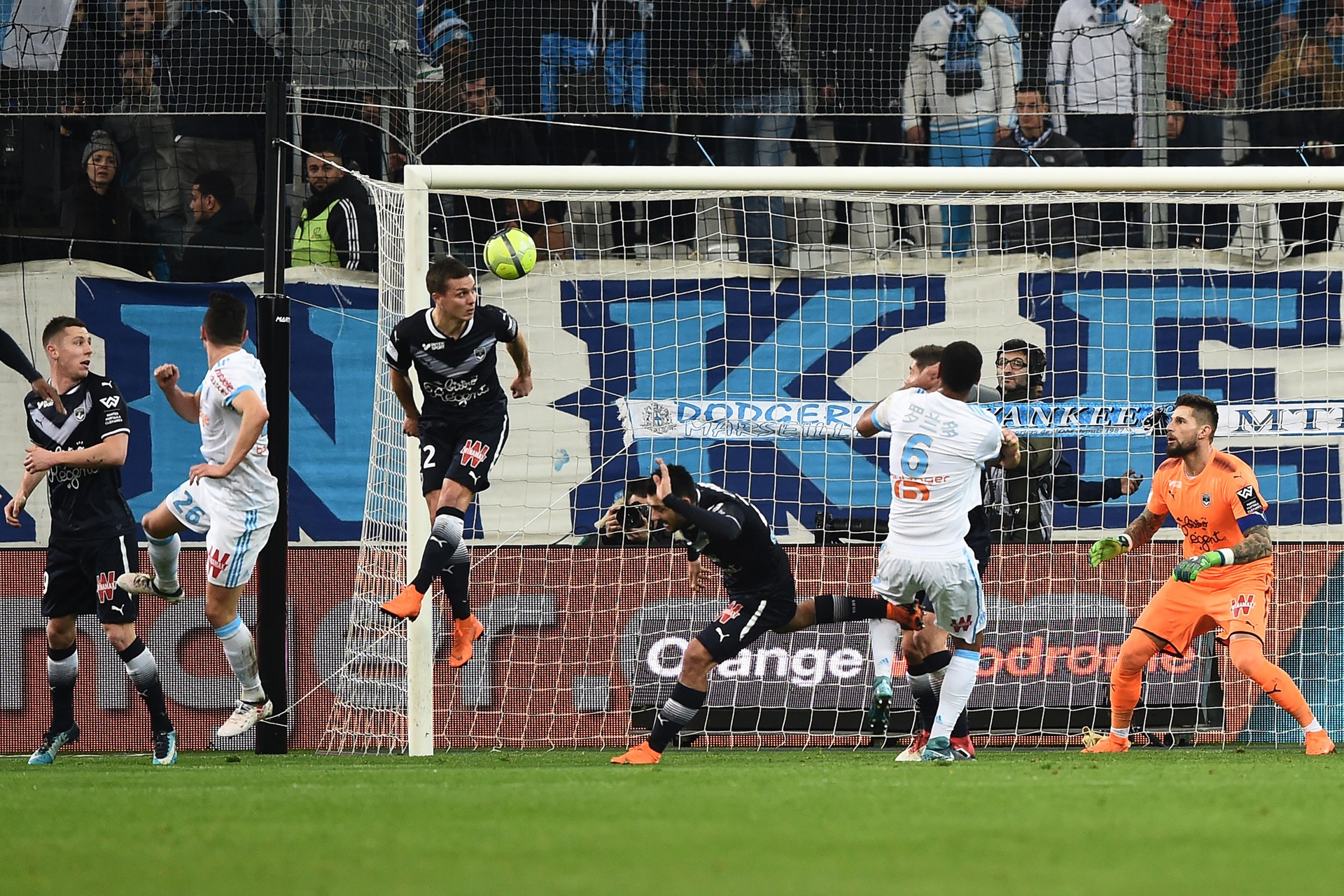 波尔多主场不敌马赛,遭遇失利 波尔多主场不敌马赛,遭遇失利