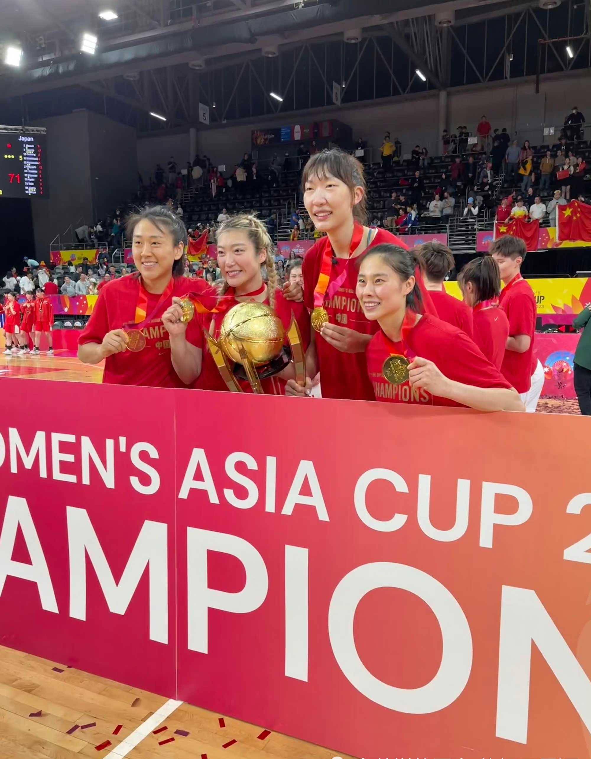 亚洲球队击败强敌,晋级八强赛 亚洲球队击败强敌,晋级八强赛