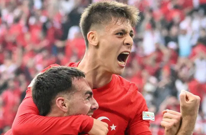 法国大胜哈萨克斯坦,稳步迈向欧洲杯胜利 法国大胜哈萨克斯坦,稳步迈向欧洲杯胜利