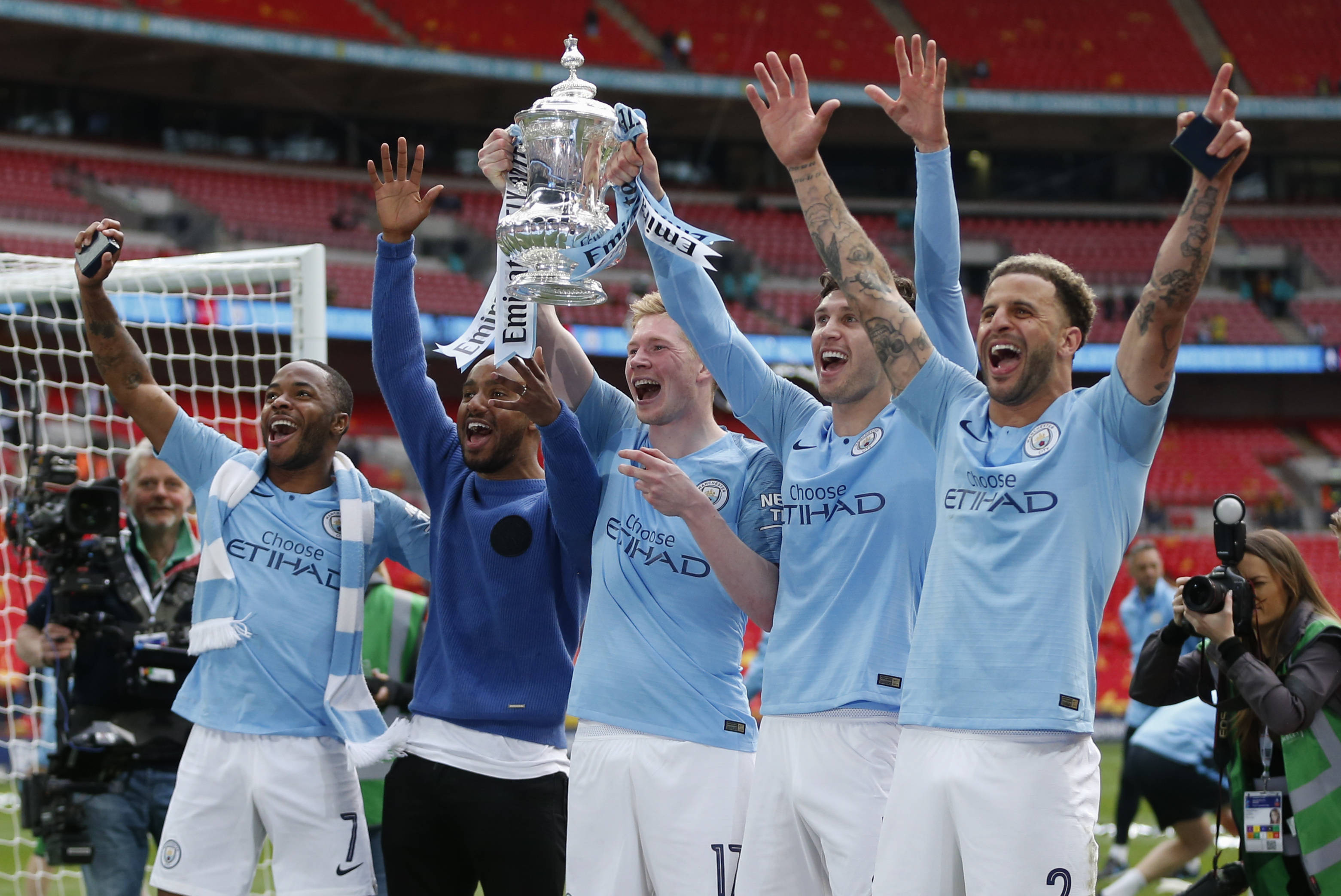 皇马豪取联赛骄人战绩,球队稳步上升 皇马豪取联赛骄人战绩,球队稳步上升