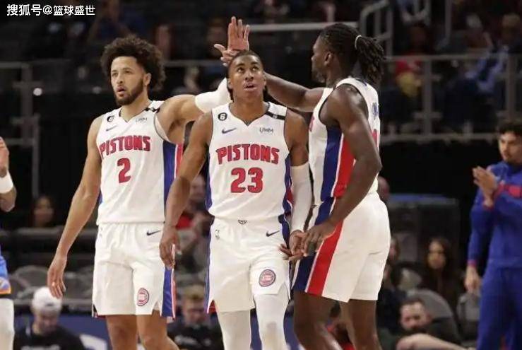 快船球员在赛后晒伤照,赛季前景蒙阴影 快船球员在赛后晒伤照,赛季前景蒙阴影