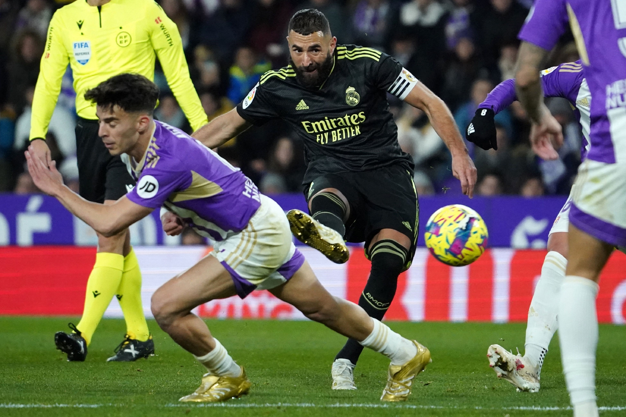 巴拉多利德势不可挡,夺取胜利宝座 巴拉多利德势不可挡,夺取胜利宝座