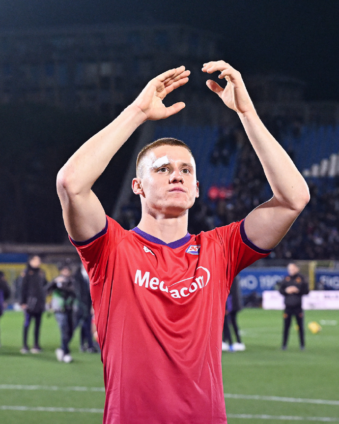 佛罗伦萨实力渐增稳守前列怀揣着意甲梦想 佛罗伦萨实力渐增稳守前列怀揣着意甲梦想