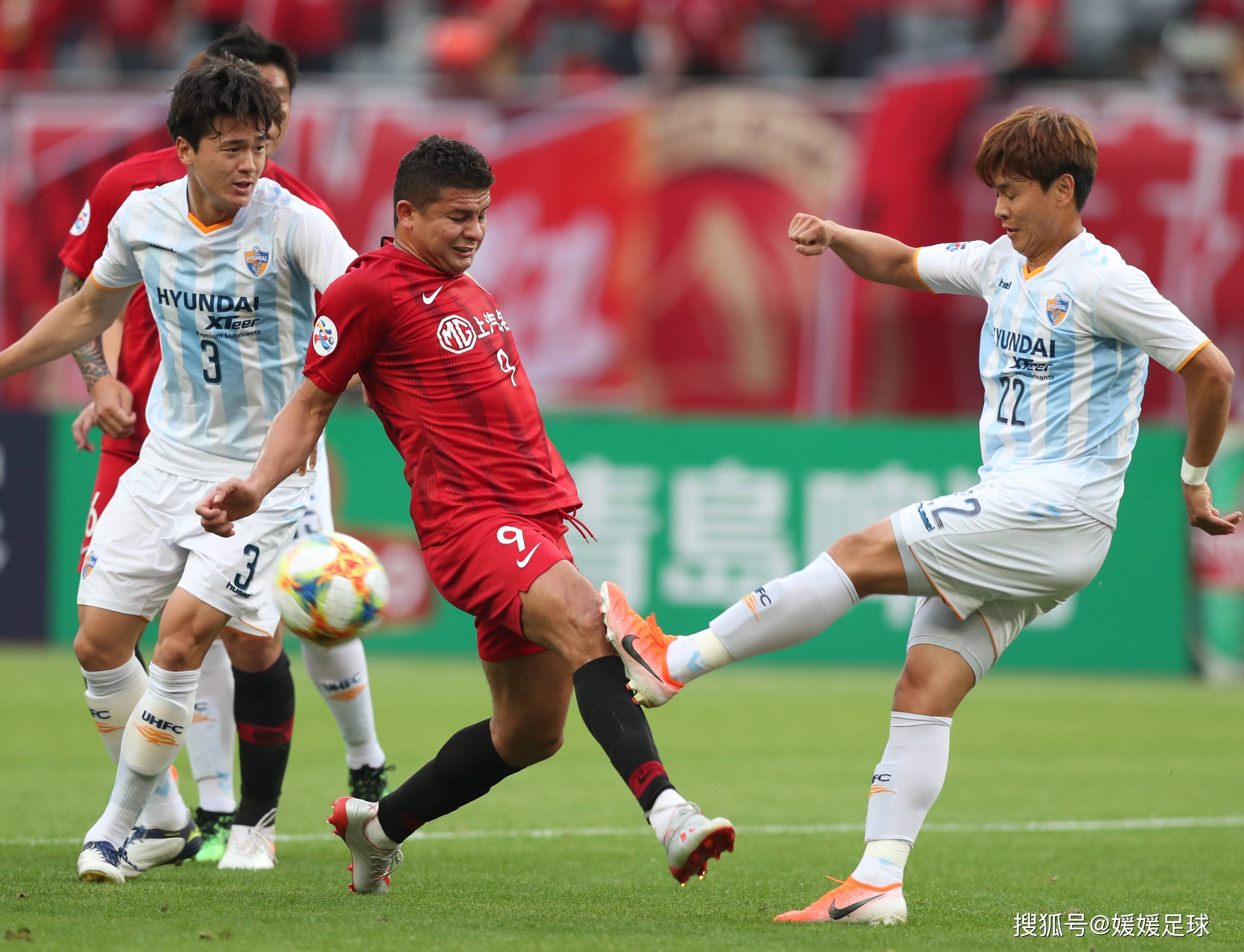 铁血守护,红红火火的足球赛事开始了 铁血守护,红红火火的足球赛事开始了