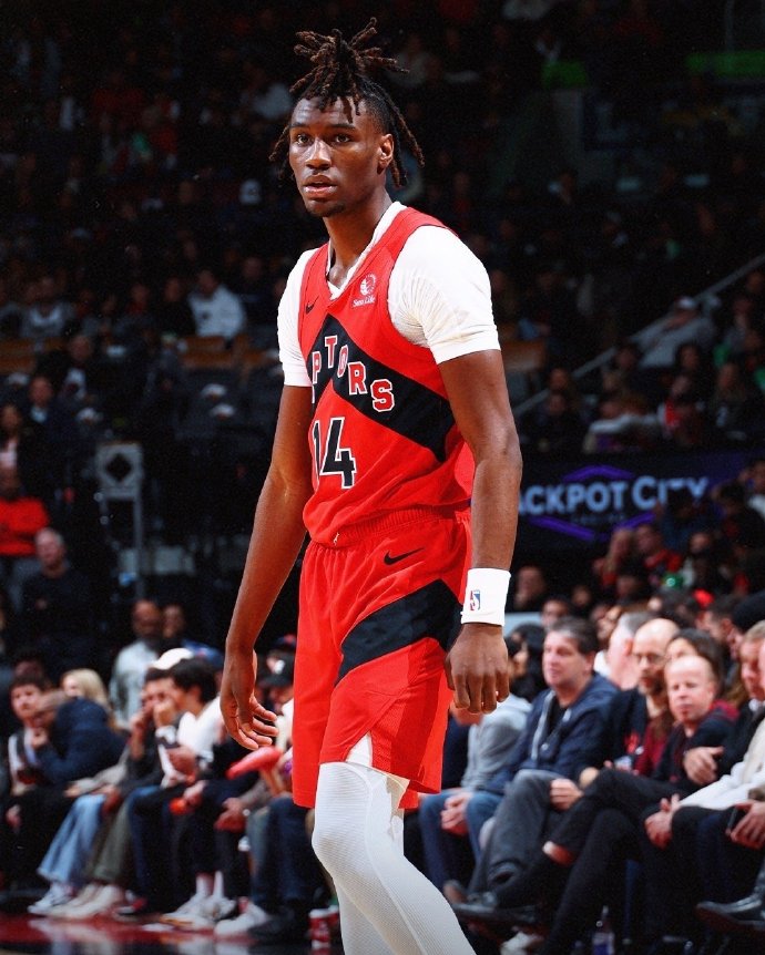 步行者内外线发挥出色,击败强敌 步行者内外线发挥出色,击败强敌