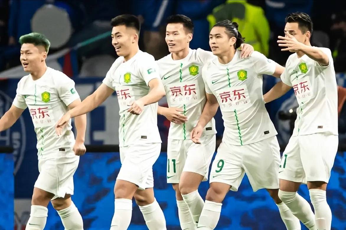 国安主场大胜鲁能,继续追赶中超领头羊 国安主场大胜鲁能,继续追赶中超领头羊