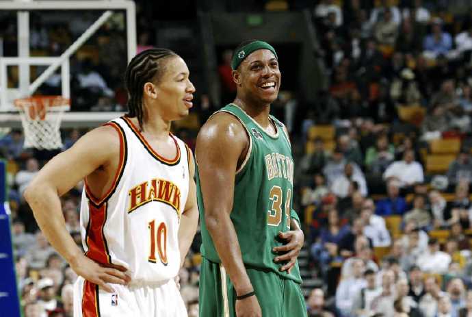 克利夫兰骑士队交易进展顺利,期待新球员加盟 克利夫兰骑士队交易进展顺利,期待新球员加盟