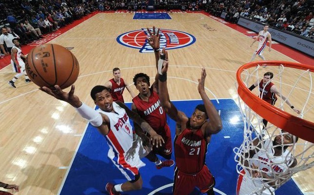 怀特塞德受伤,猛龙队遭遇挑战 怀特塞德受伤,猛龙队遭遇挑战