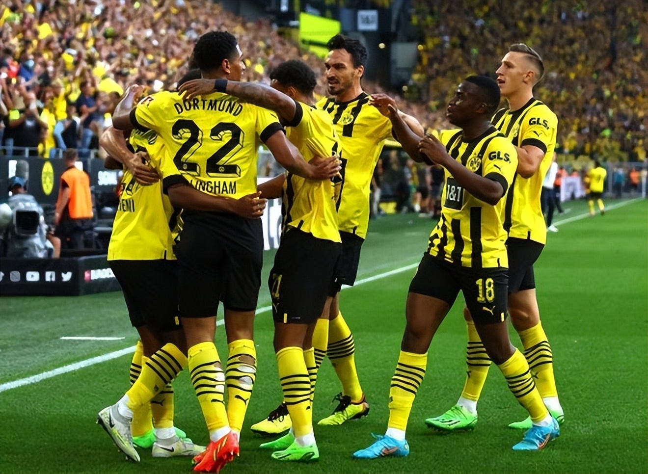 马拉加大胜多特蒙德,轻松取胜 马拉加大胜多特蒙德,轻松取胜