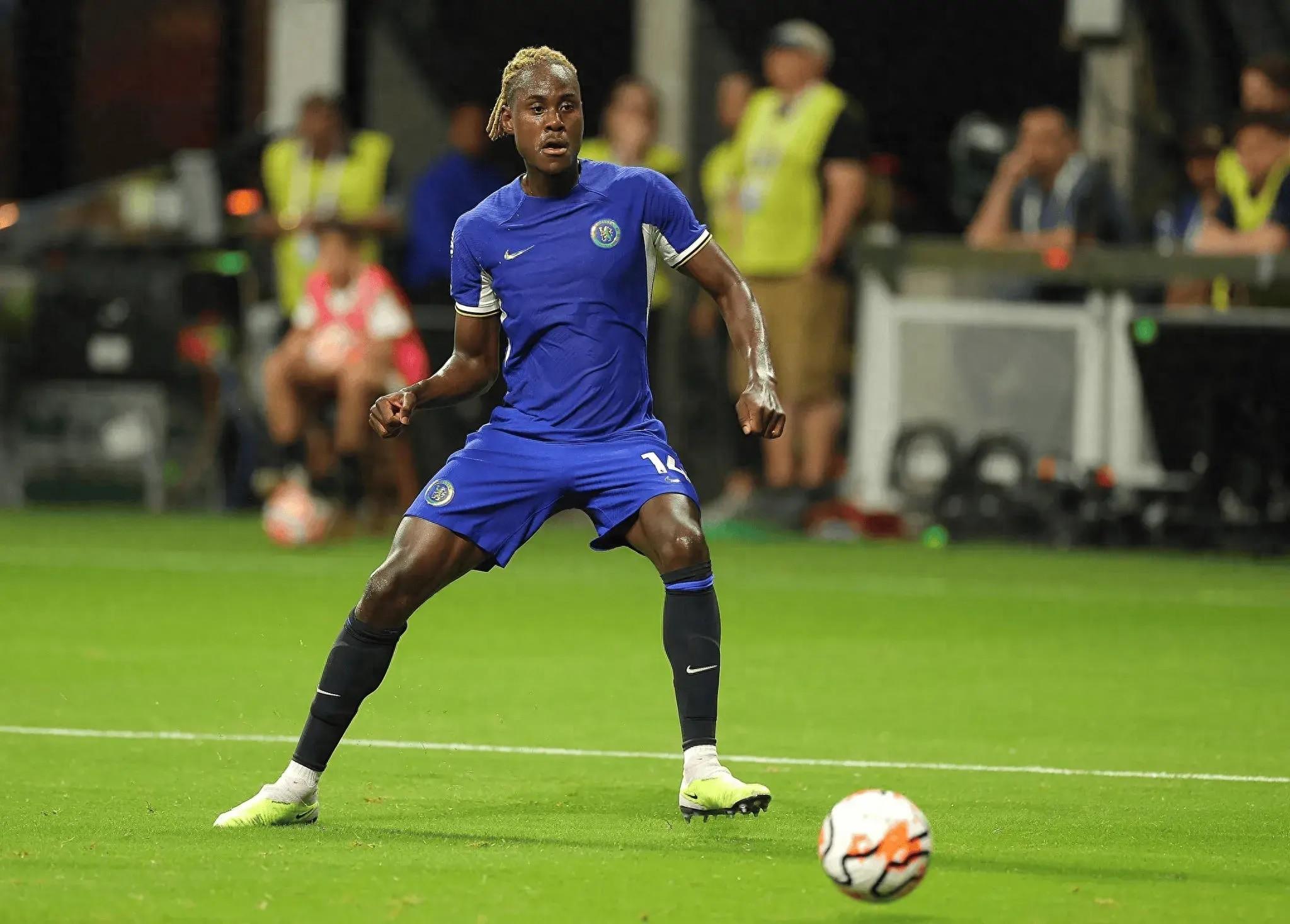 切尔西足球队被曝出一名球员遭受伤病困扰 切尔西足球队被曝出一名球员遭受伤病困扰