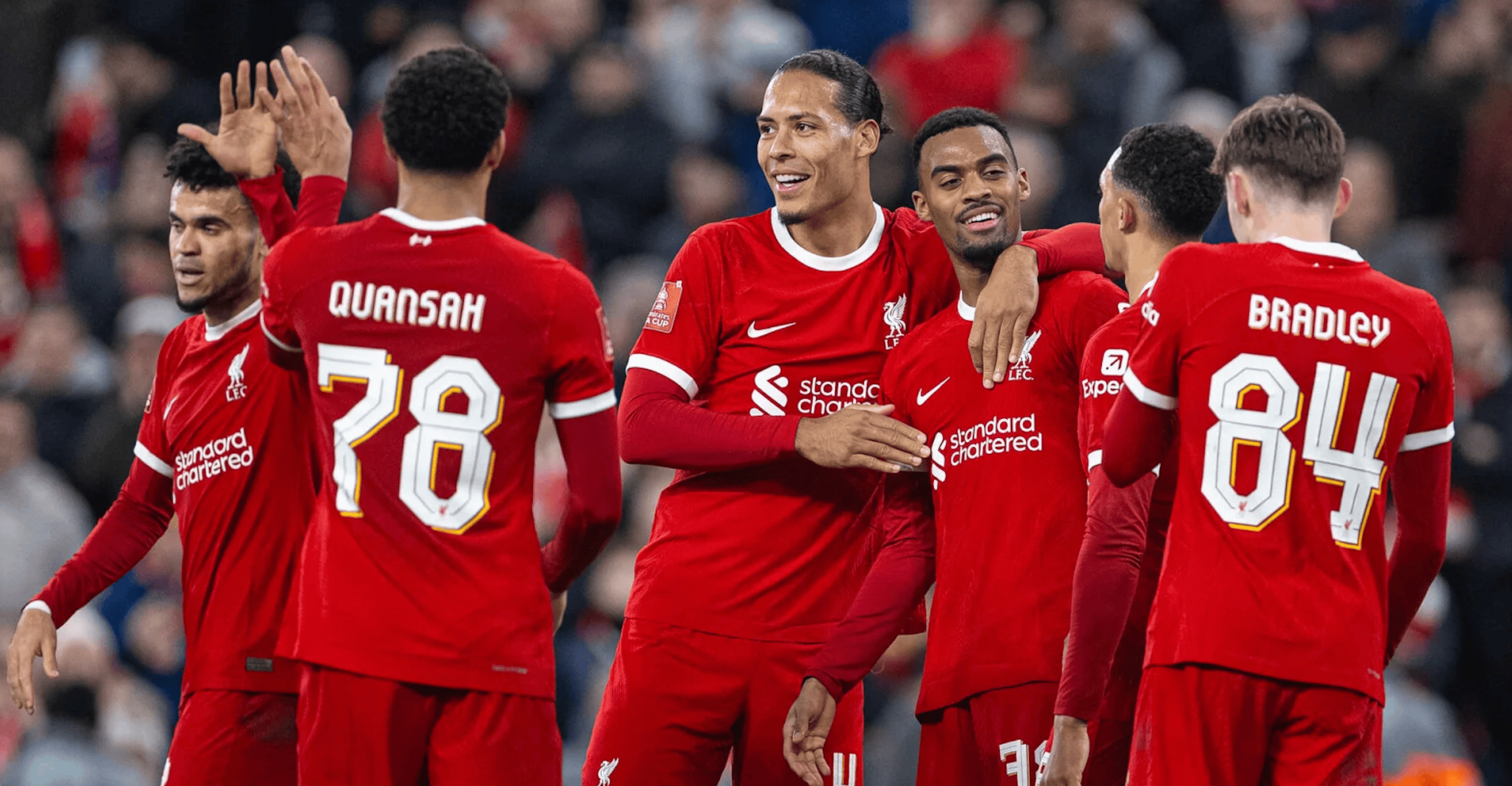 利物浦主场全胜,提前出线! 利物浦主场全胜,提前出线!