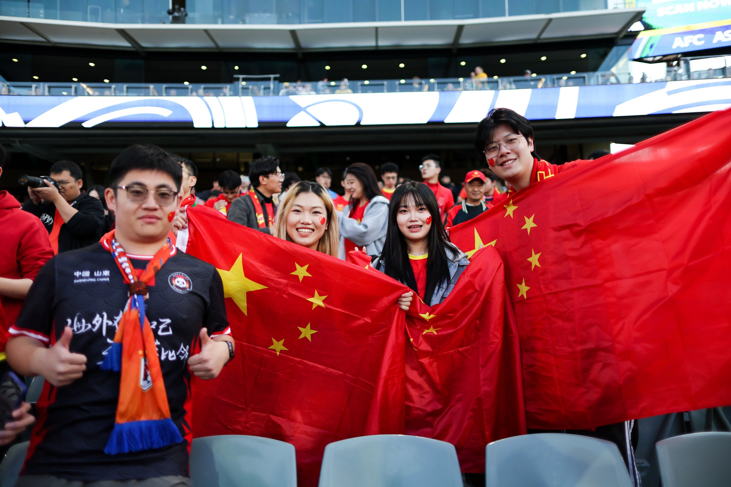 澳大利亚队员在国际赛事上展现出色状态,备受瞩目 澳大利亚队员在国际赛事上展现出色状态,备受瞩目