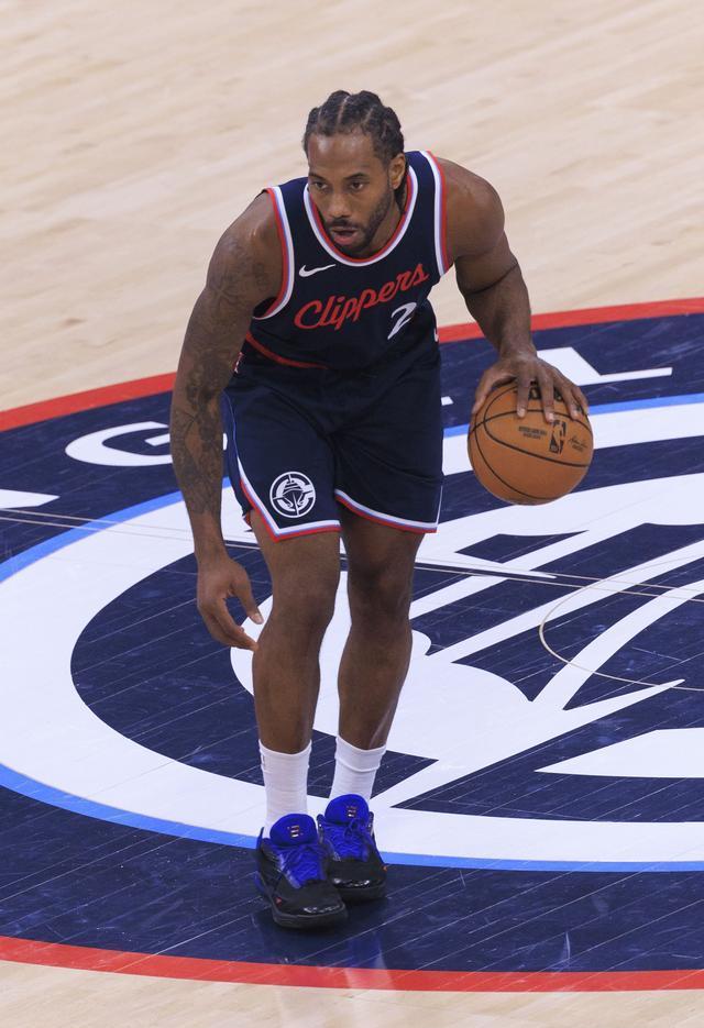 快船主场惨败开拓者,莱昂纳德24分神准 快船主场惨败开拓者,莱昂纳德24分神准