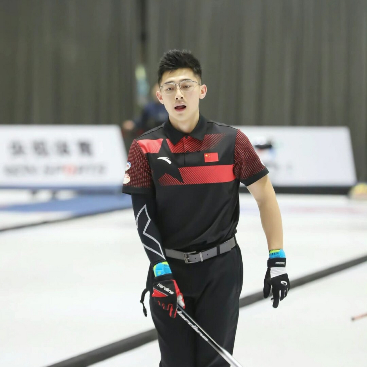 瑞典选手全力以赴,赢得射箭比赛胜利 瑞典选手全力以赴,赢得射箭比赛胜利