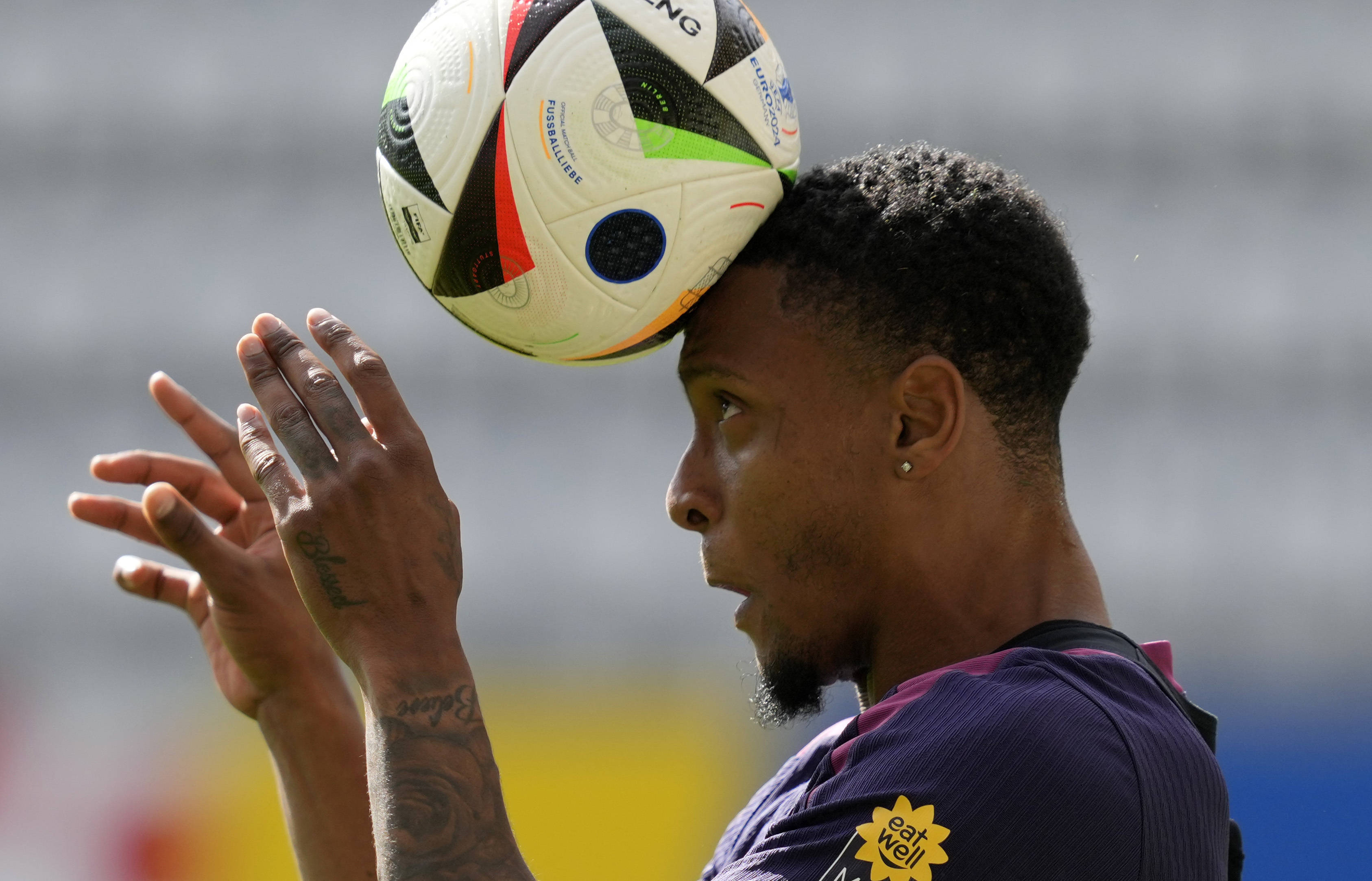 英格兰国脚表现出色赢得胜利 英格兰国脚表现出色赢得胜利