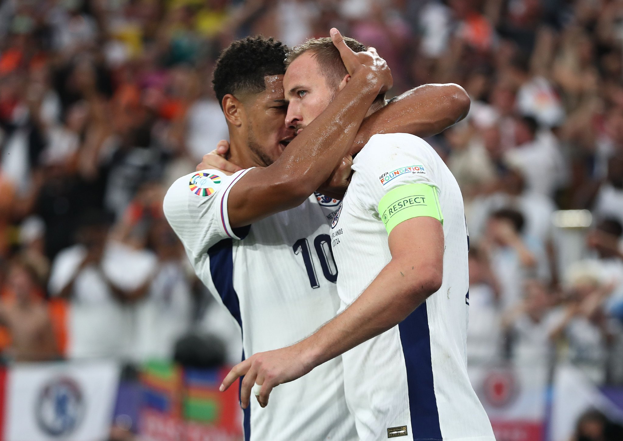 英格兰国脚表现出色赢得胜利 英格兰国脚表现出色赢得胜利