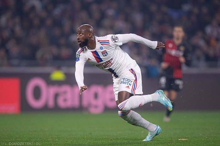 南特惊险获胜,继续保持联赛前六位置 南特惊险获胜,继续保持联赛前六位置