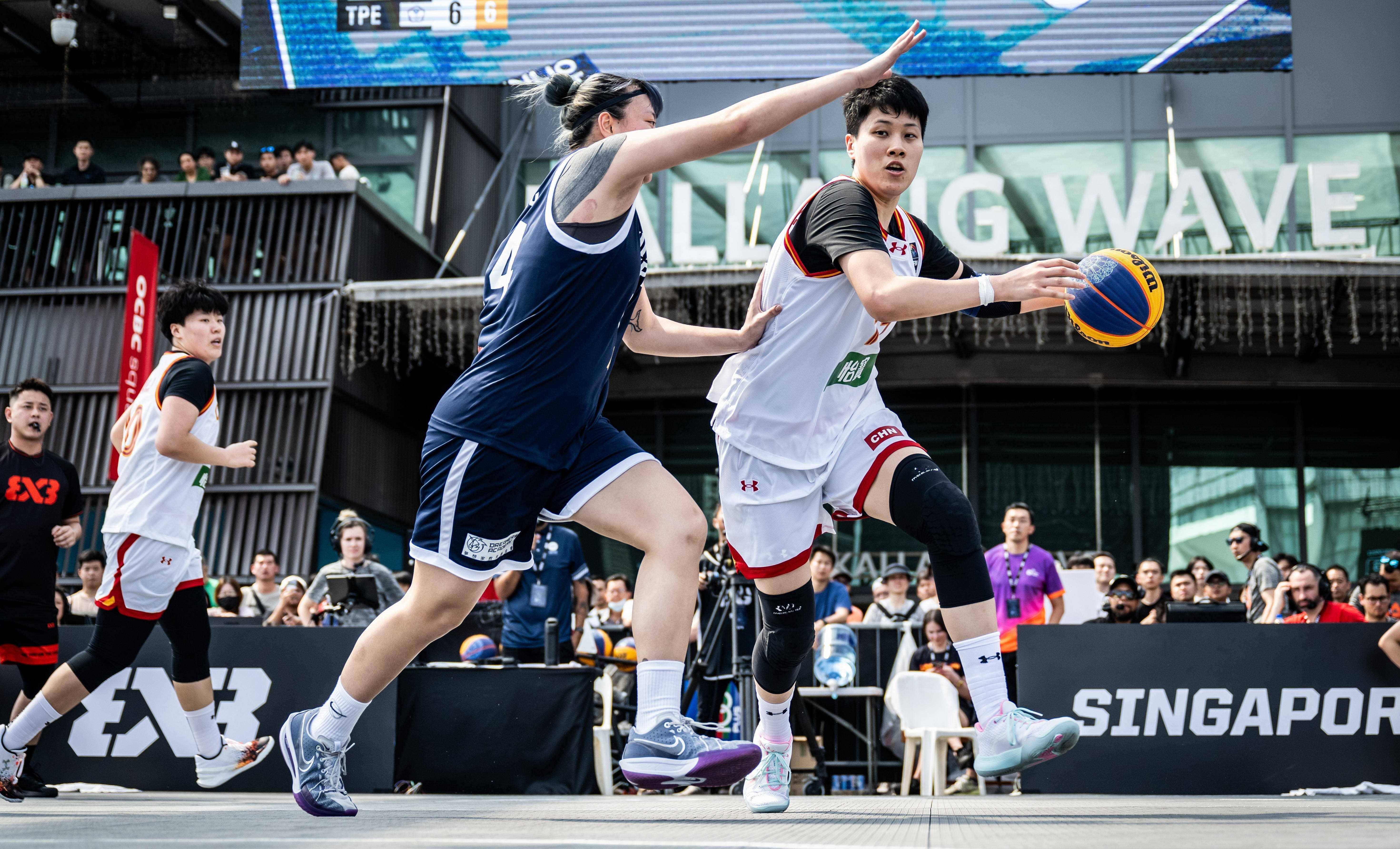 克罗地亚队在比赛中展现出强大的团队凝聚力 克罗地亚队在比赛中展现出强大的团队凝聚力