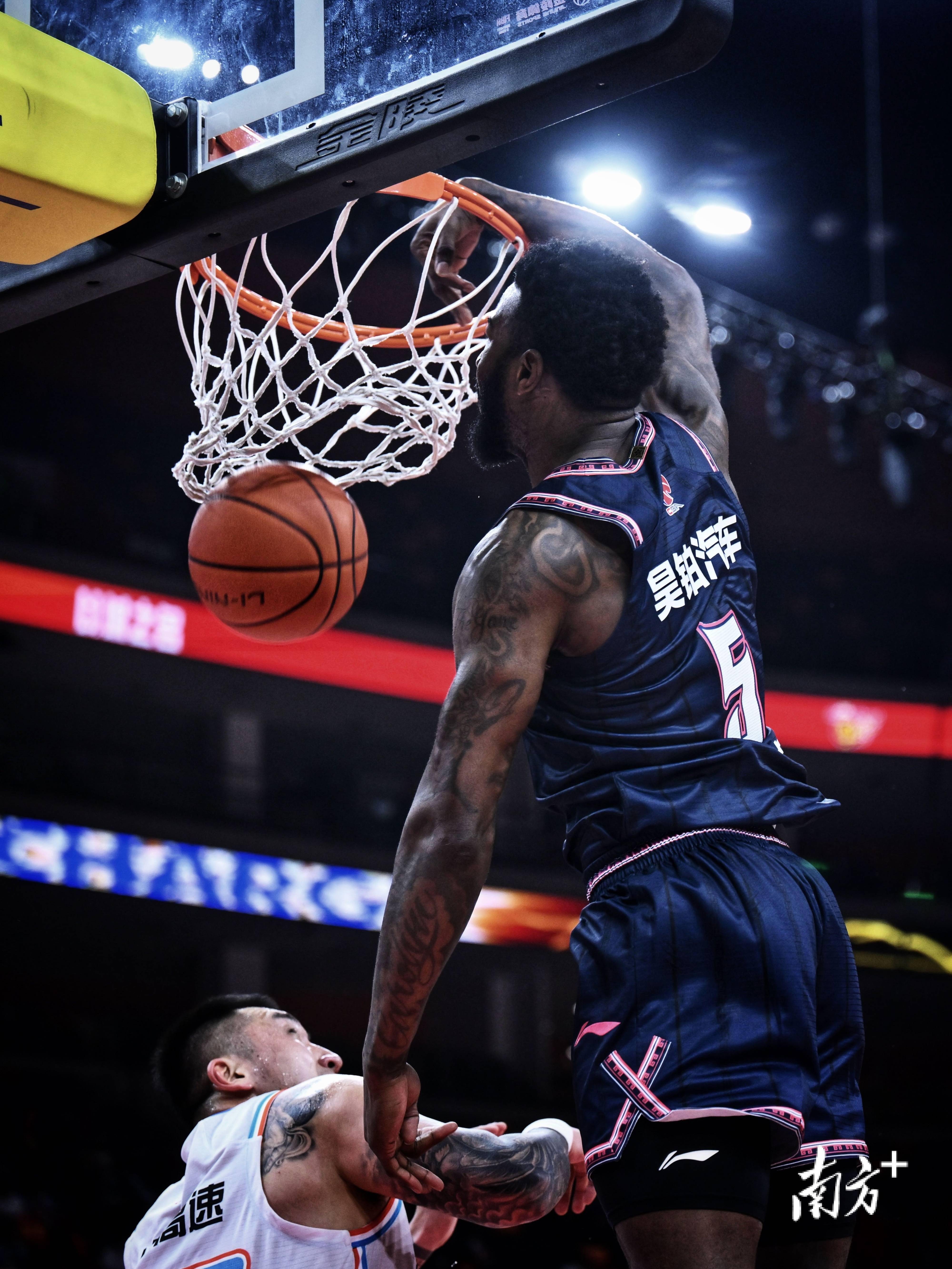 上海队大胜江苏,豪取赛季第六连胜 上海队大胜江苏,豪取赛季第六连胜