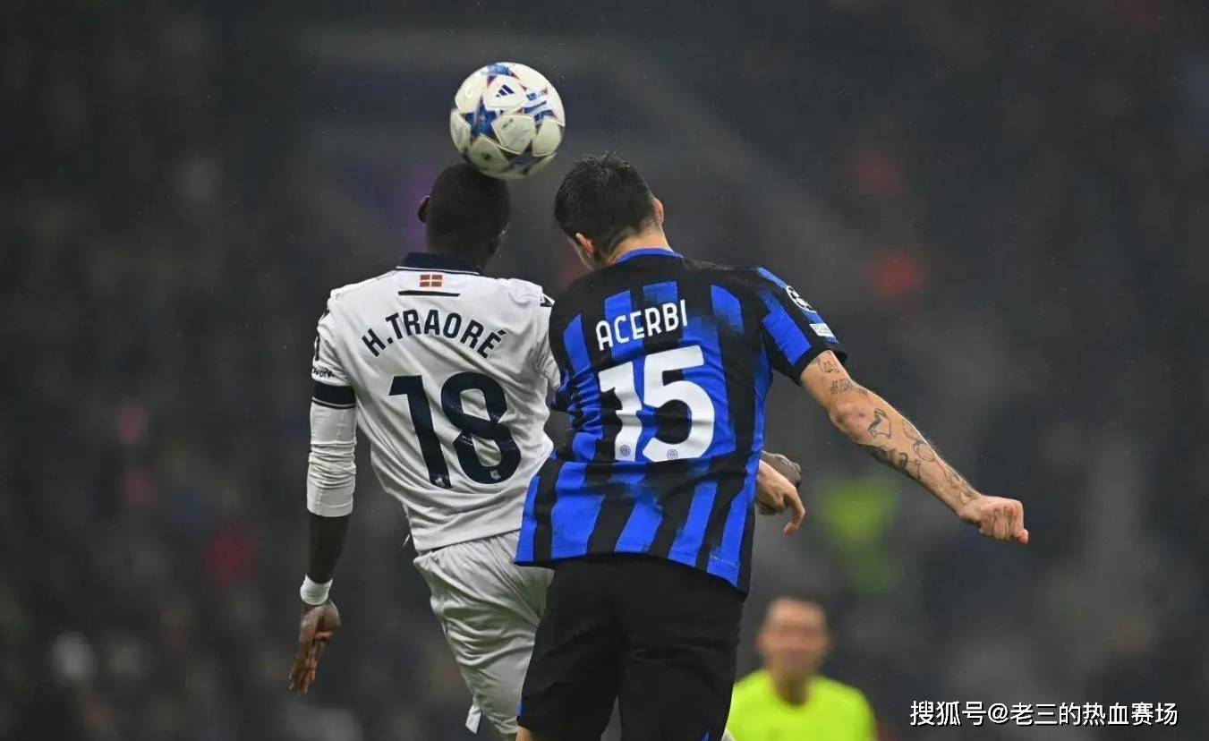 佛罗伦萨客场逼平罗马，保持不败