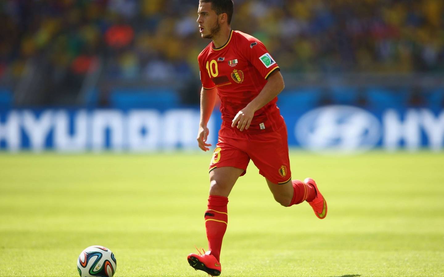 AC米兰主场大胜热那亚,士气大增 AC米兰主场大胜热那亚,士气大增