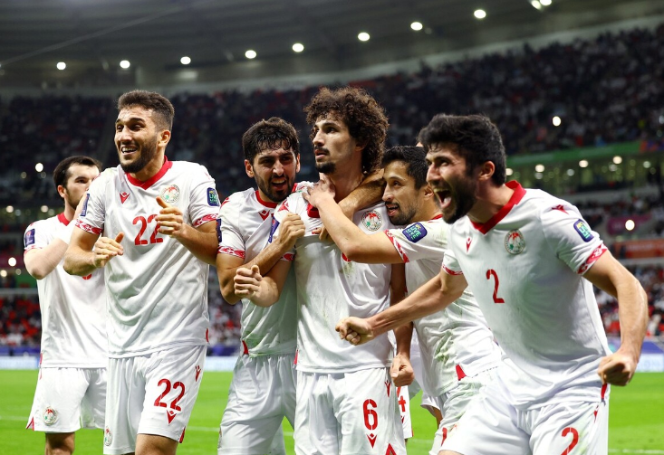 一场重要的国际足球比赛中亚洲球队称霸 一场重要的国际足球比赛中亚洲球队称霸