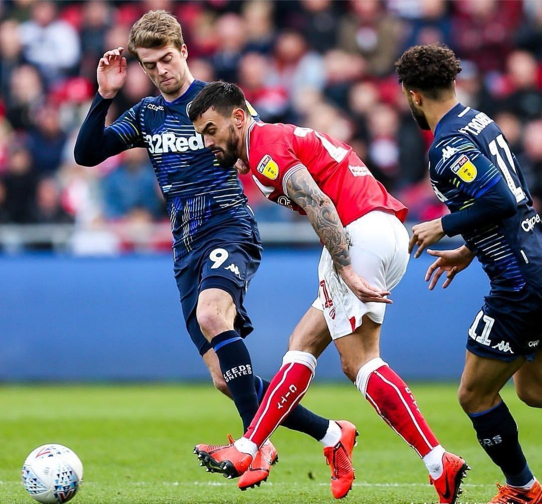 赫尔城负于强敌,主教练期望球员复出 赫尔城负于强敌,主教练期望球员复出