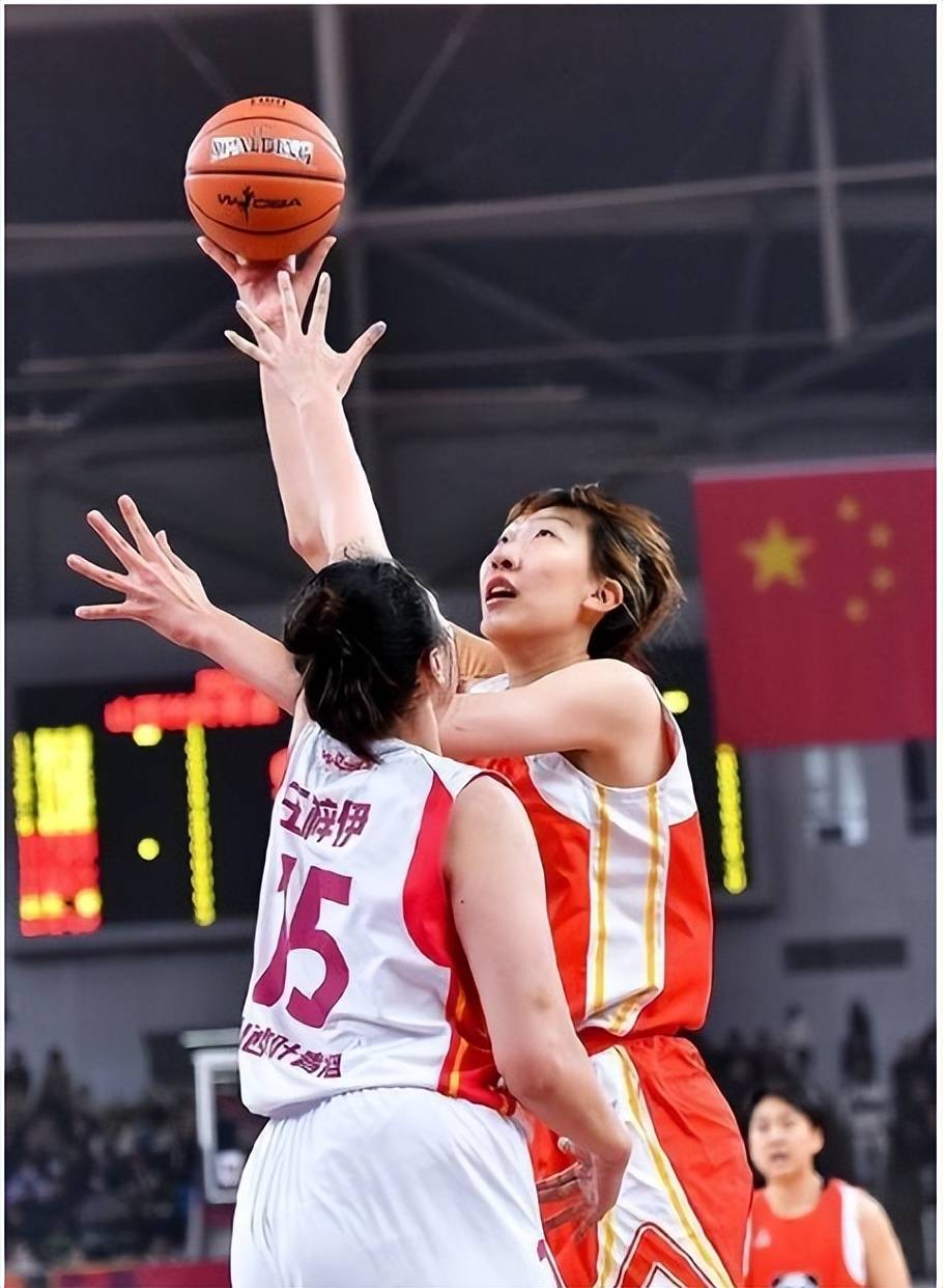 日本女篮队实力超群,再次夺得比赛冠军 日本女篮队实力超群,再次夺得比赛冠军