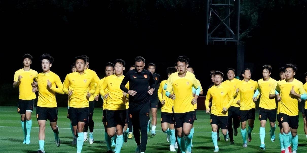 新加坡队突围成功,欧锦赛前景光明 新加坡队突围成功,欧锦赛前景光明