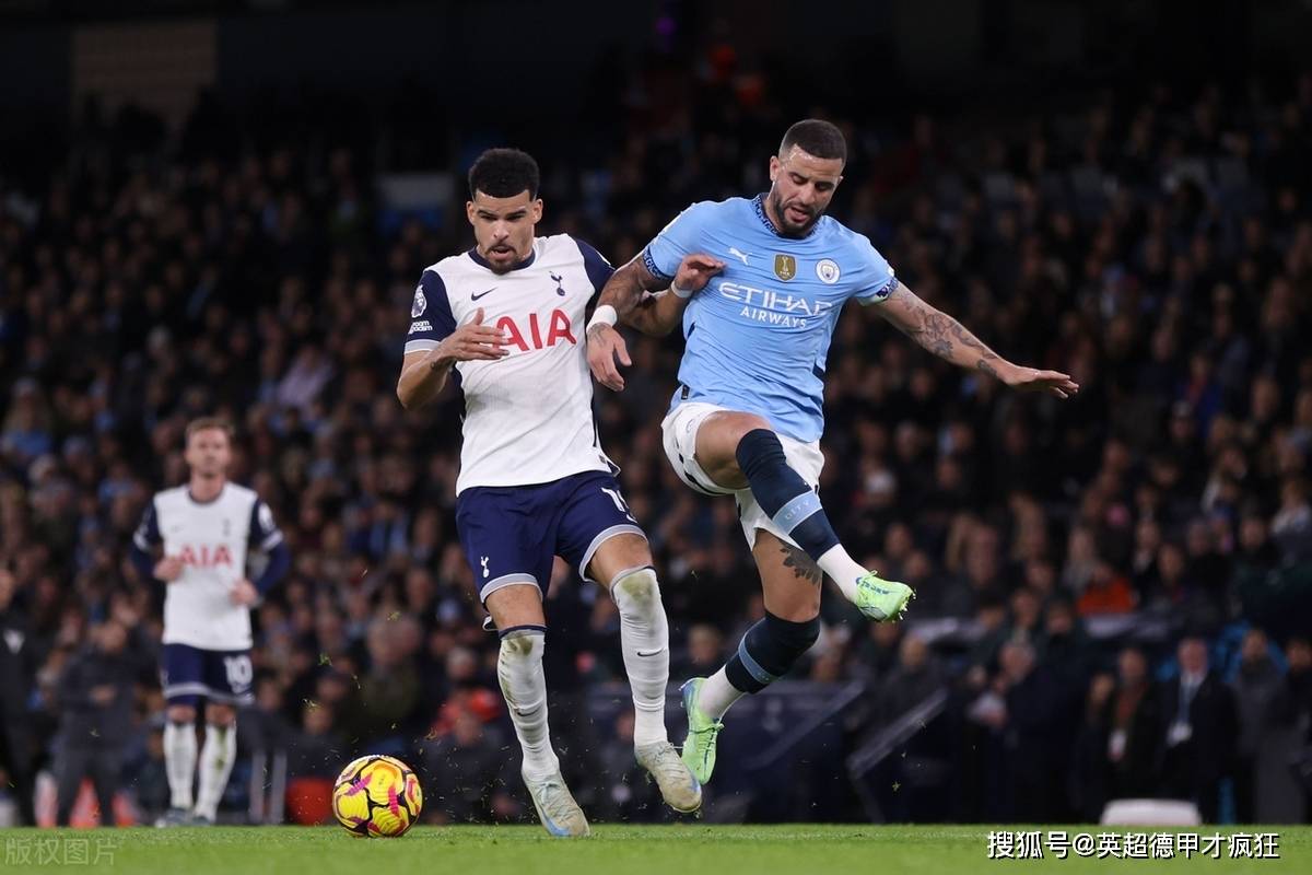 曼城锋线进攻犀利,对手难以防守 曼城锋线进攻犀利,对手难以防守