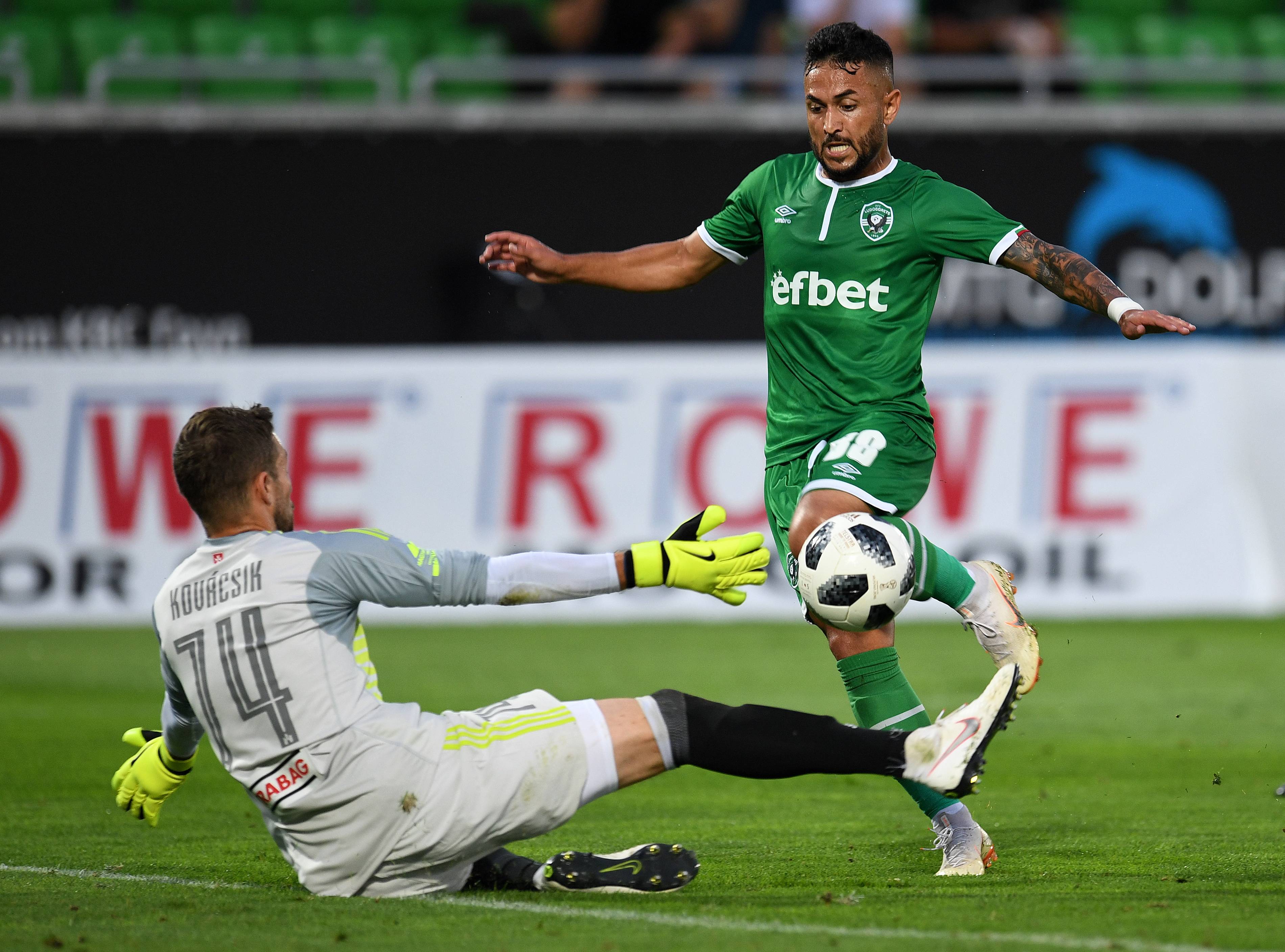 热刺客场轻松取胜,欧战资格前景明朗 热刺客场轻松取胜,欧战资格前景明朗