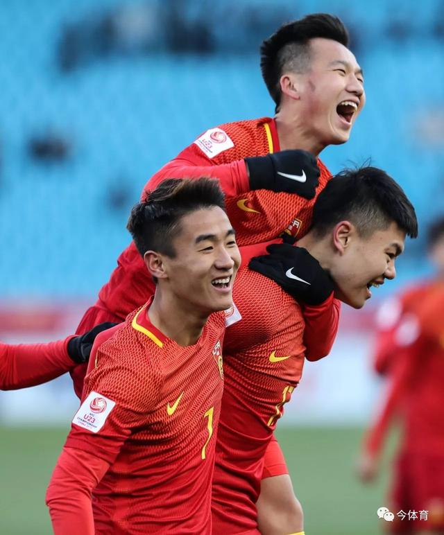 战术调整备战关键一役,球队备战心态强大 战术调整备战关键一役,球队备战心态强大