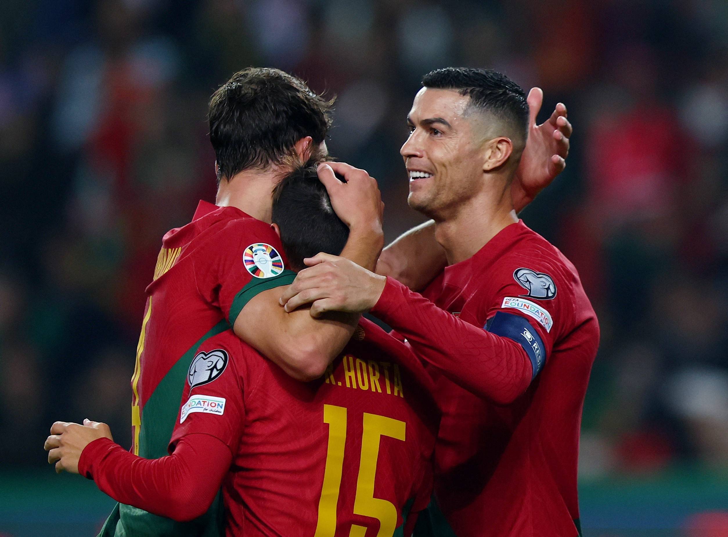 葡萄牙备战瑞典,实力强劲有信心获胜 葡萄牙备战瑞典,实力强劲有信心获胜