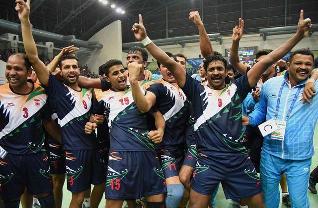 国际锦标赛激烈角逐,球队备战全力以赴 国际锦标赛激烈角逐,球队备战全力以赴