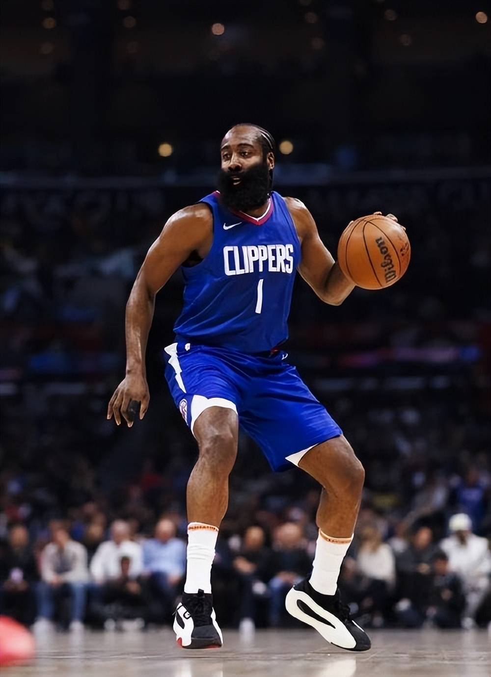 快船主场擒下掘金,保持不败 快船主场擒下掘金,保持不败